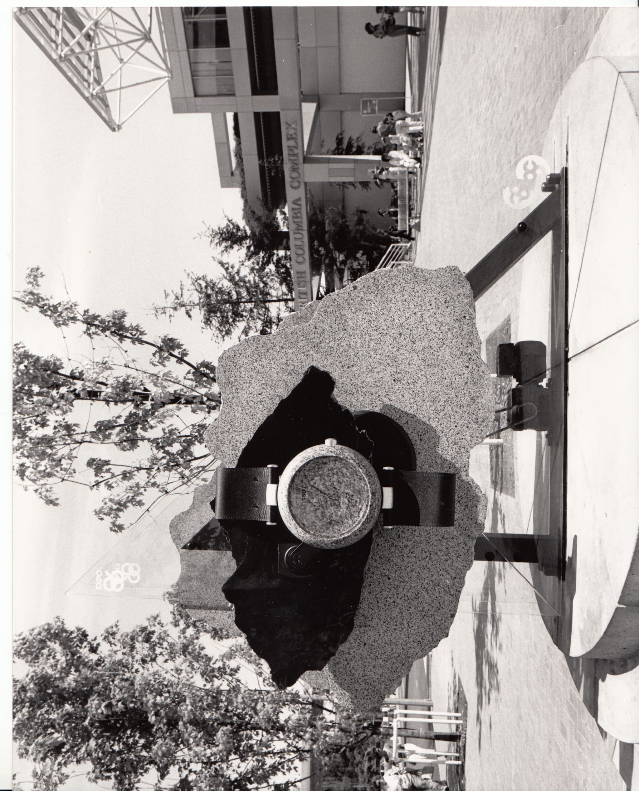 スイス製アンティーク アルプス 本物！ スイスエナメルのルース 現代によみがえるロックウォッチ アルプスから削りだされた